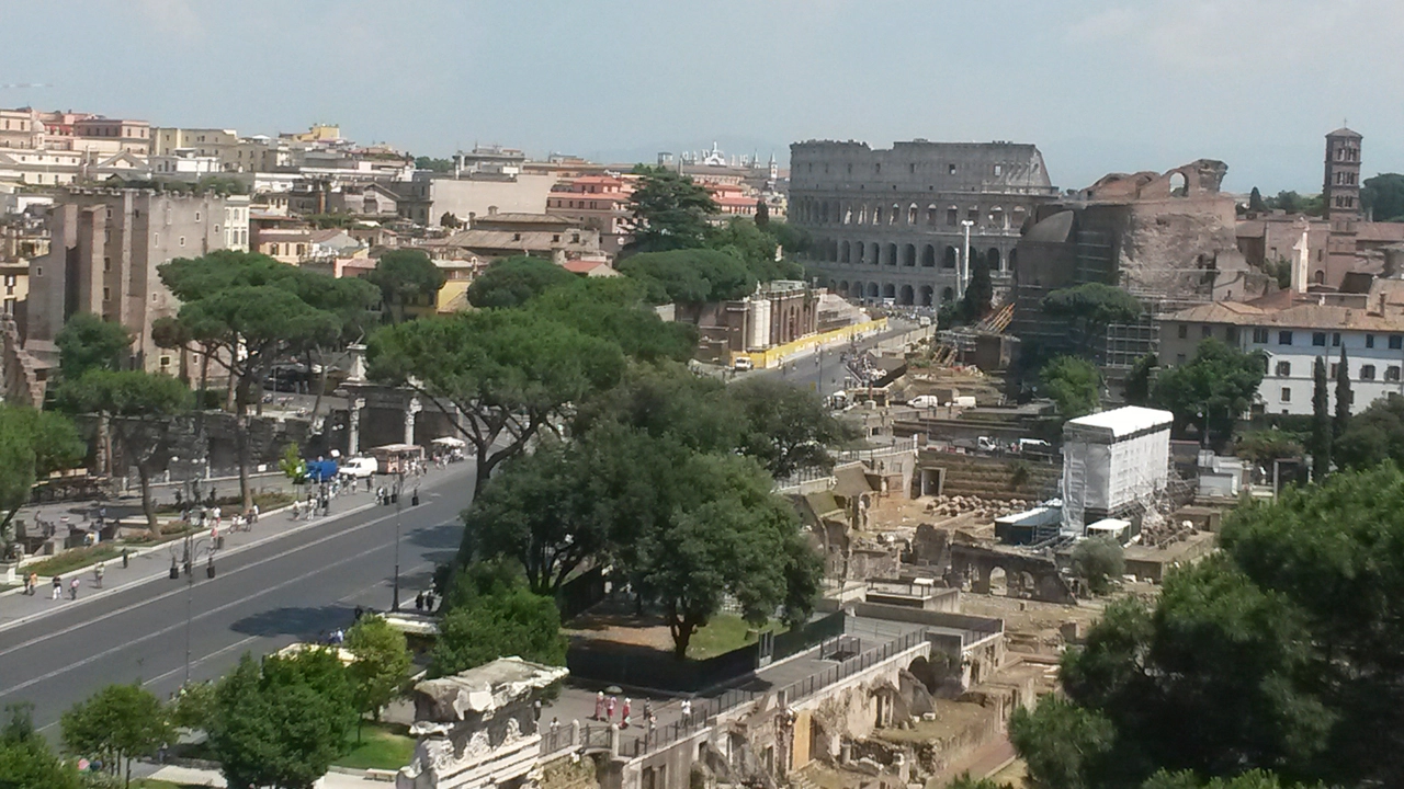 Roma, vista Colosseo